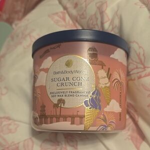 Bath & Body Works Sugar Cone Crunch Candle